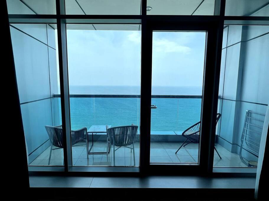 アジュマーンLuxury Full Sea View Flatアパートメント エクステリア 写真
